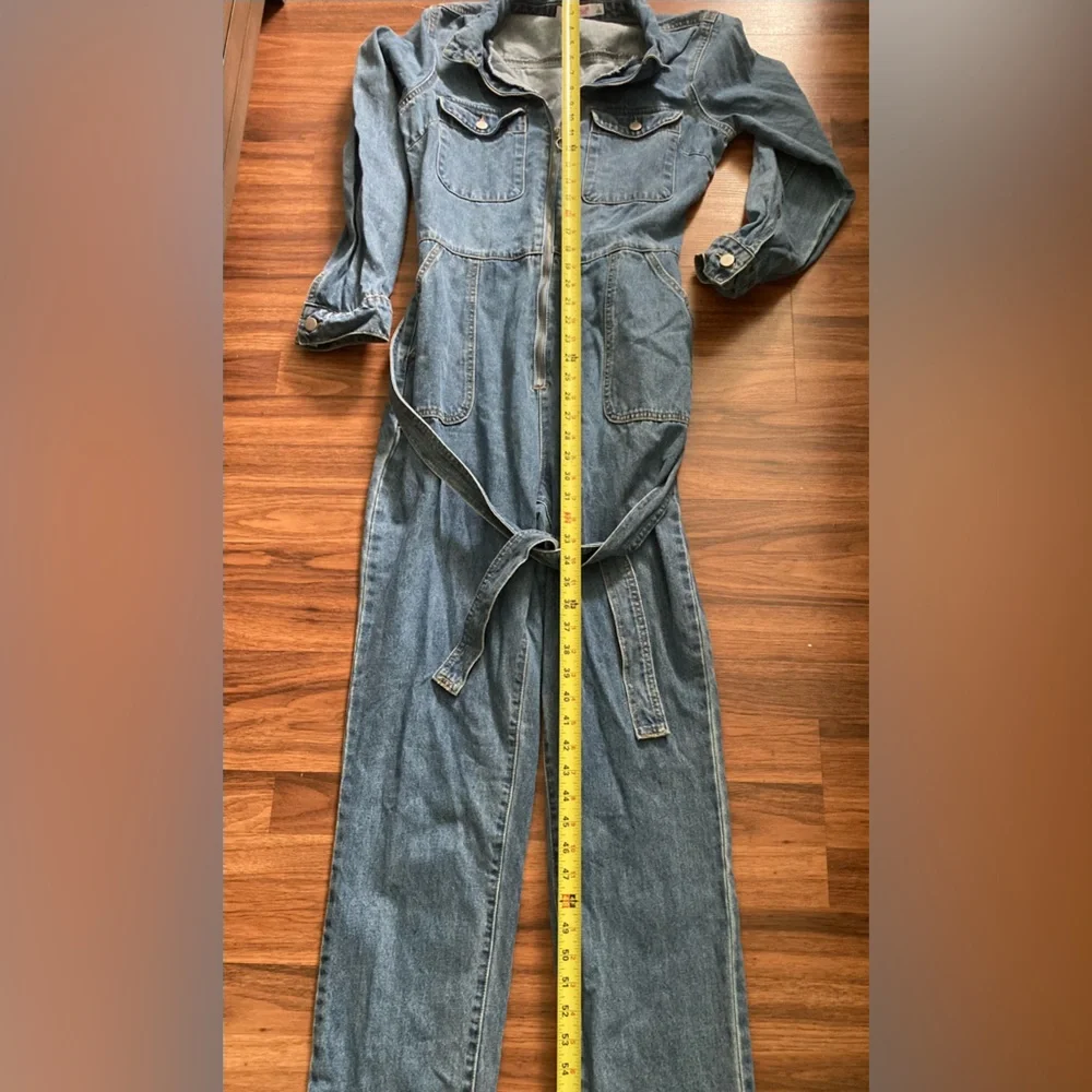 Shoe Dazzle Womens SZ Large Blue Denim jumpsuit long sleeve Zip Up - Picture 10 of 16
